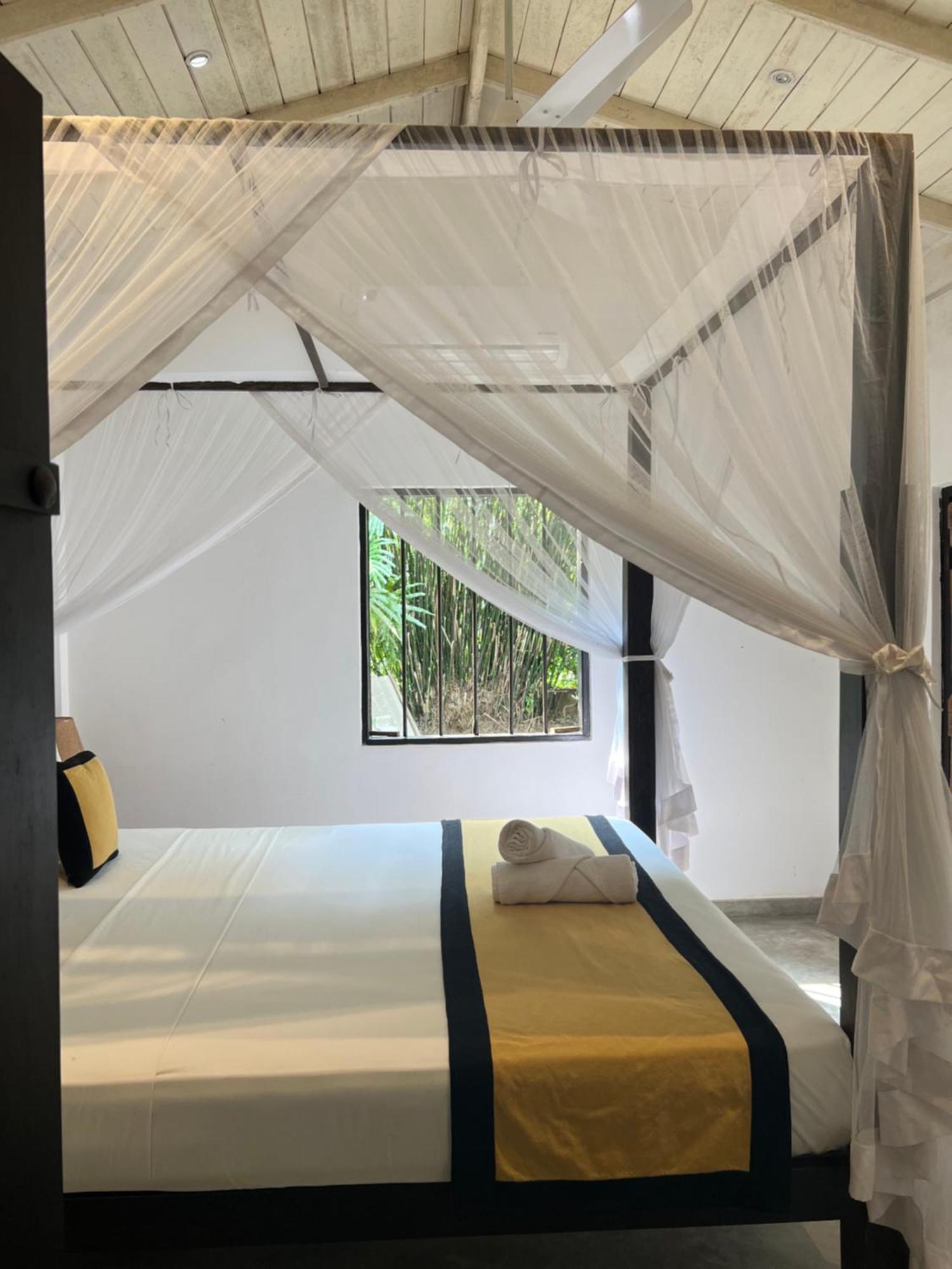 Medusa Bungalow - Galle Bagian luar foto