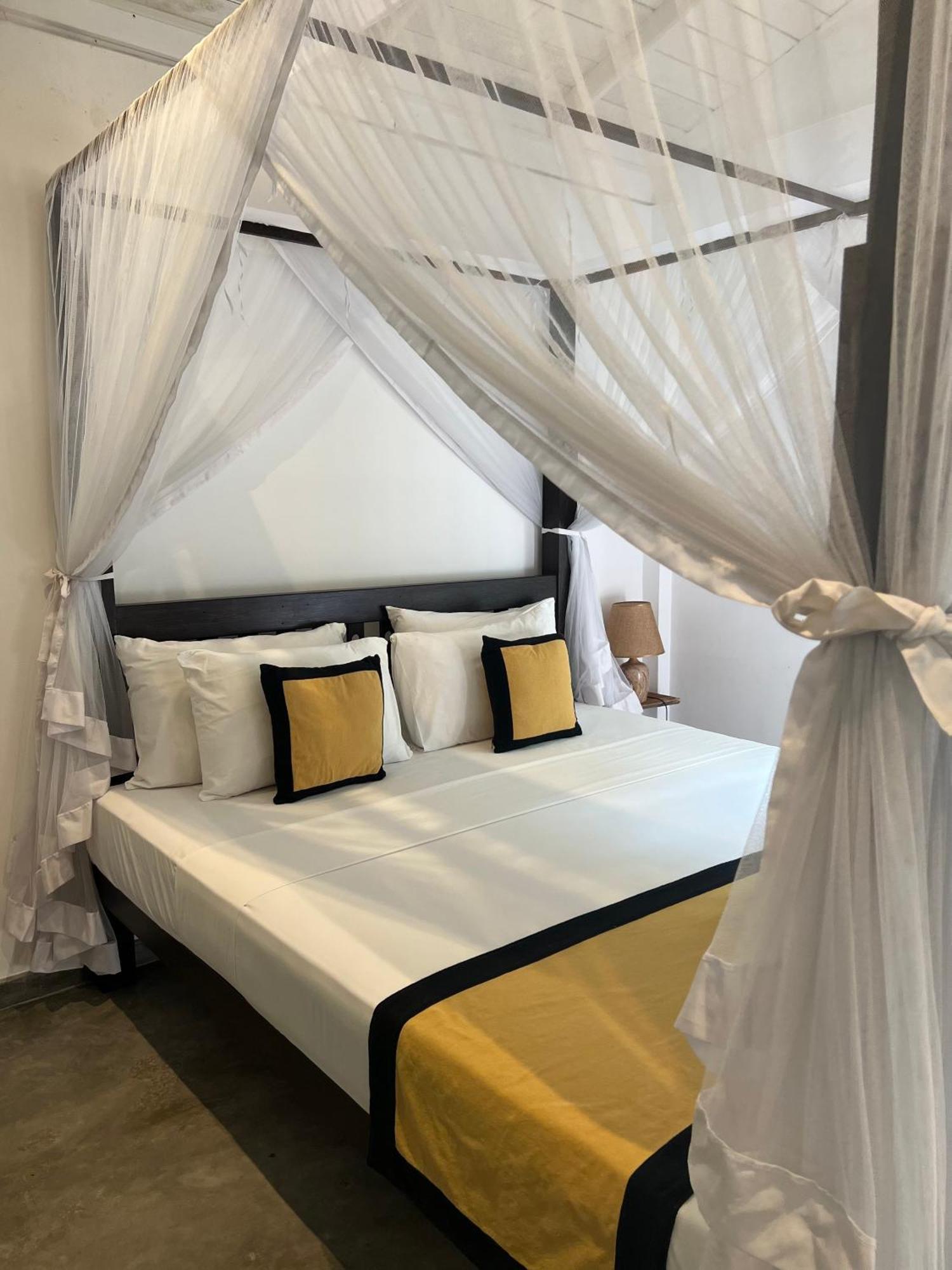 Medusa Bungalow - Galle Bagian luar foto